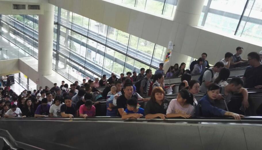 深圳机场罗湖口岸预约车